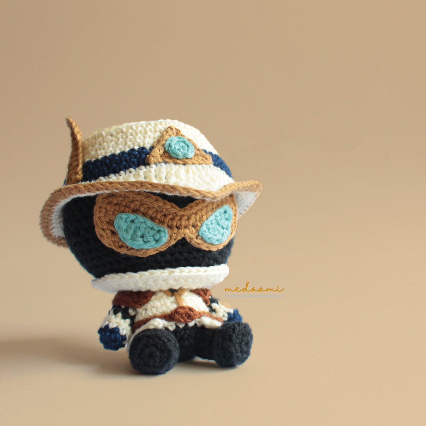 Cypher Valorant Agent Amigurumi Pattern