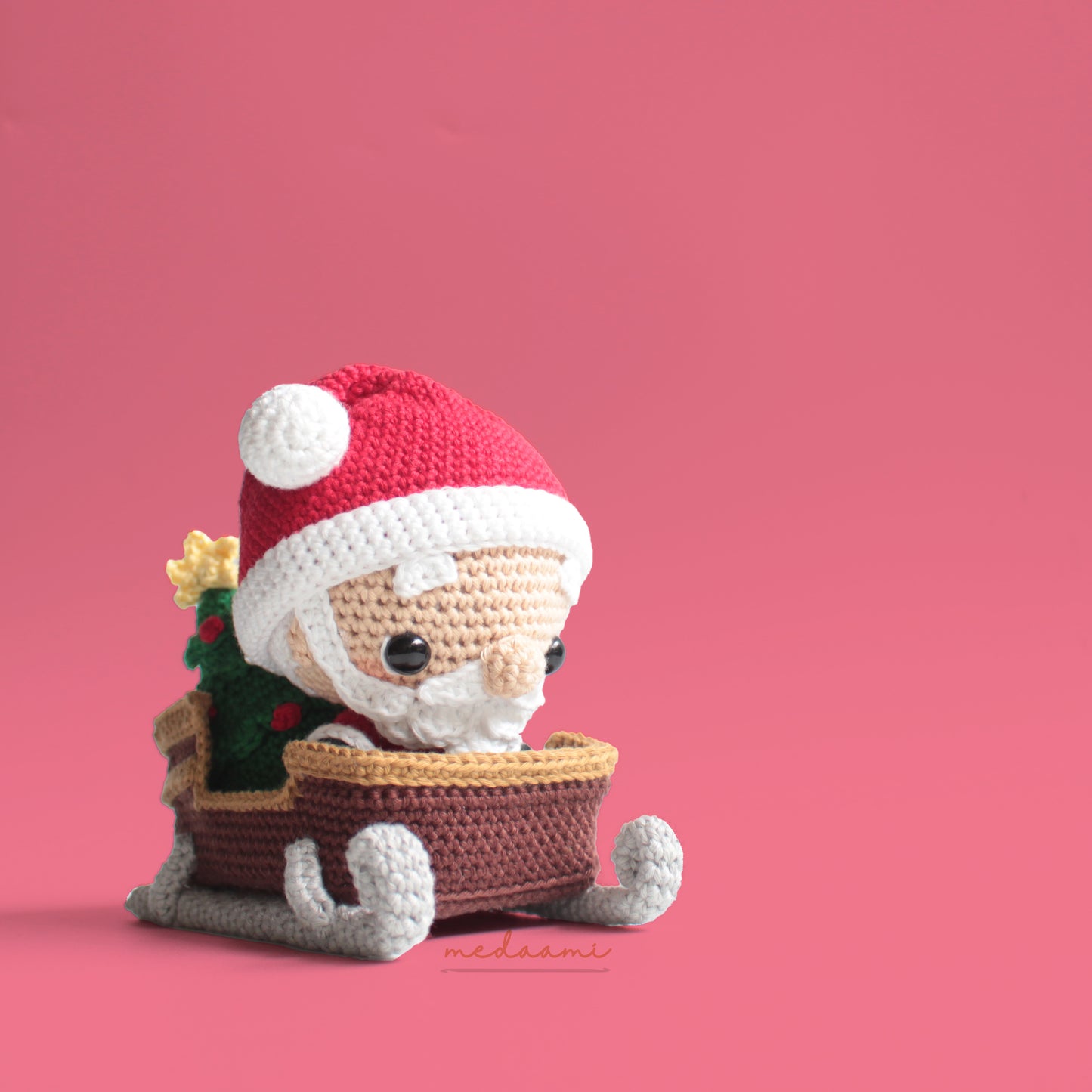 Christmas Santa on a Sleigh Amigurumi Pattern