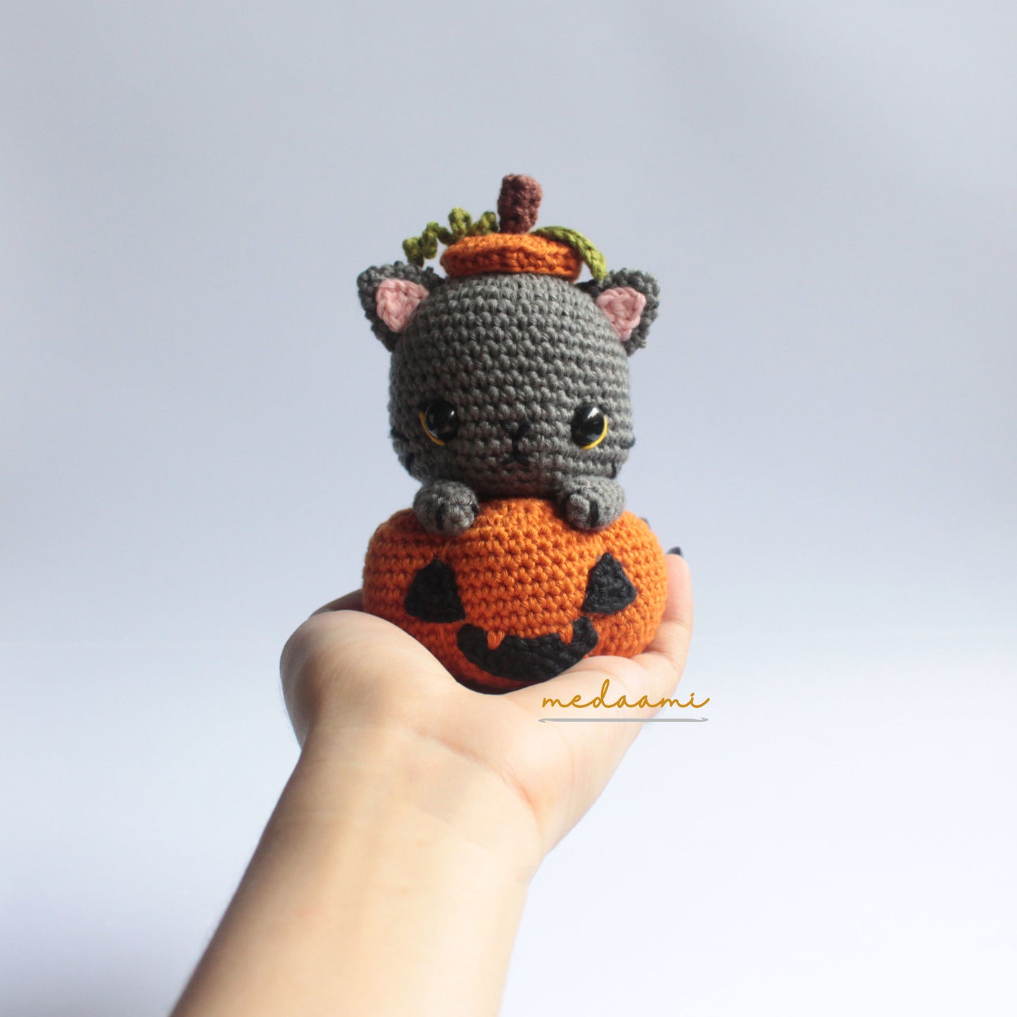 Halloween Pumpkin Cat Amigurumi Pattern